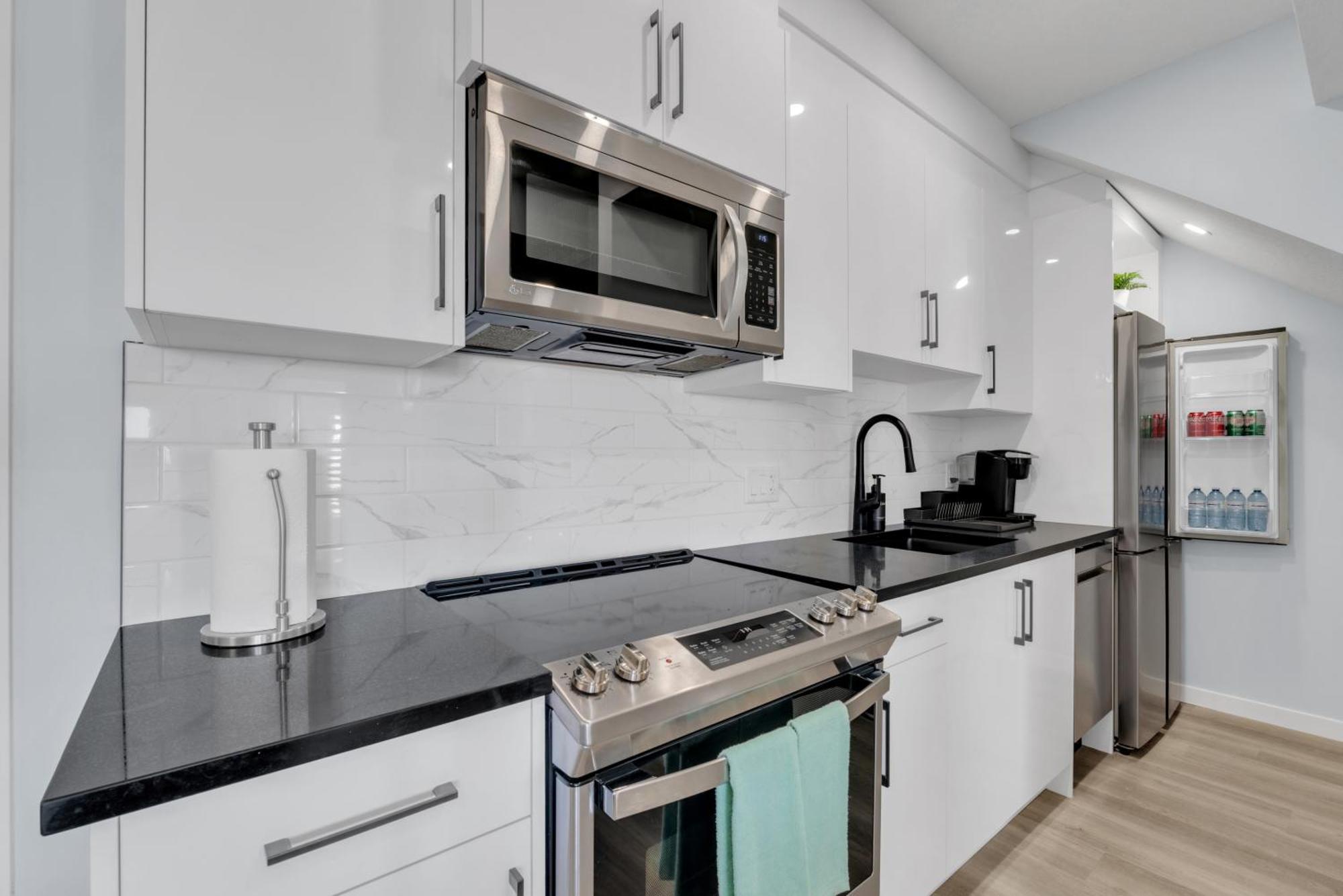 You Will Love This 2Br Guest Suite In Se カルガリー エクステリア 写真